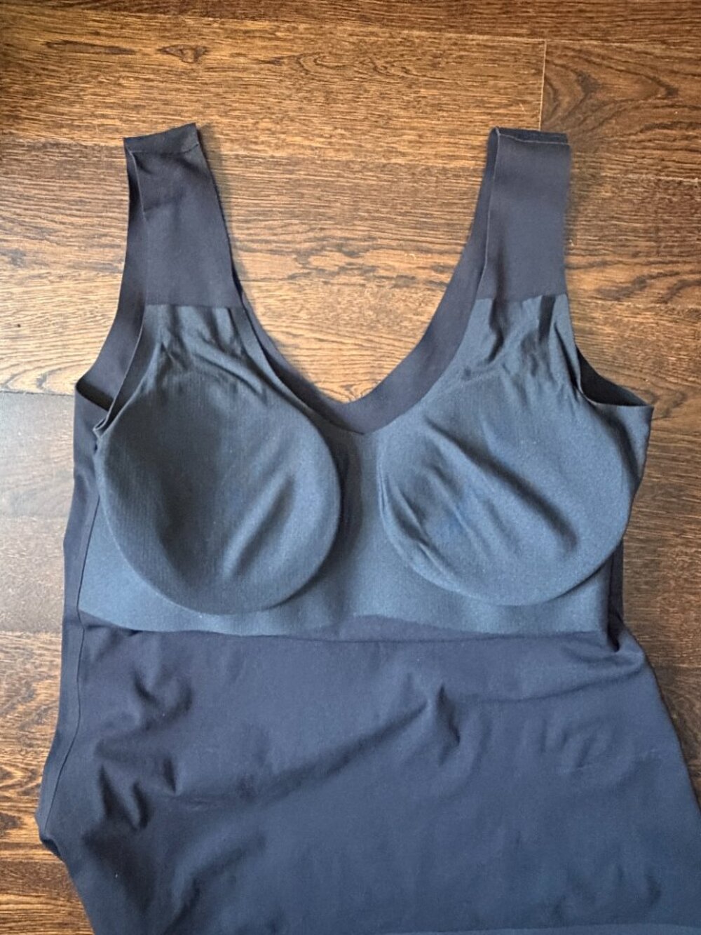 Knix Luxelift Black Tank with built in bra-XL - Picture 4 of 6